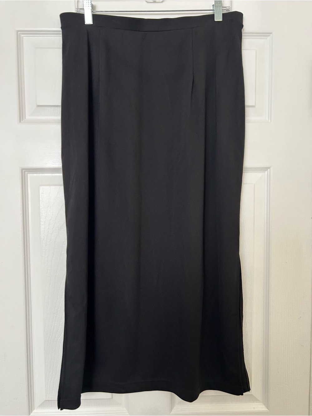 Avenue Black Skirt Size 14/16